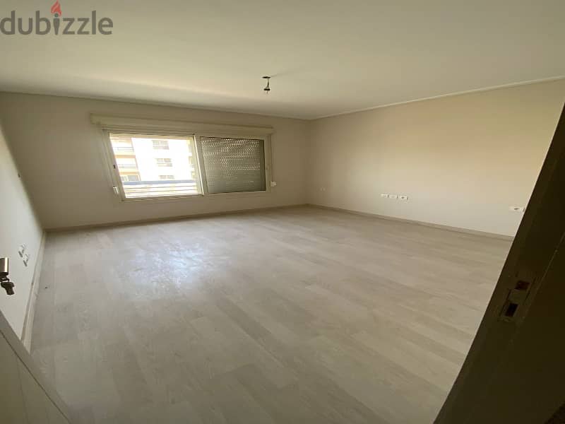 Apartment for sale at New Giza شقة للبيع بكمبوند نيو جيزة أمبرفيل 8