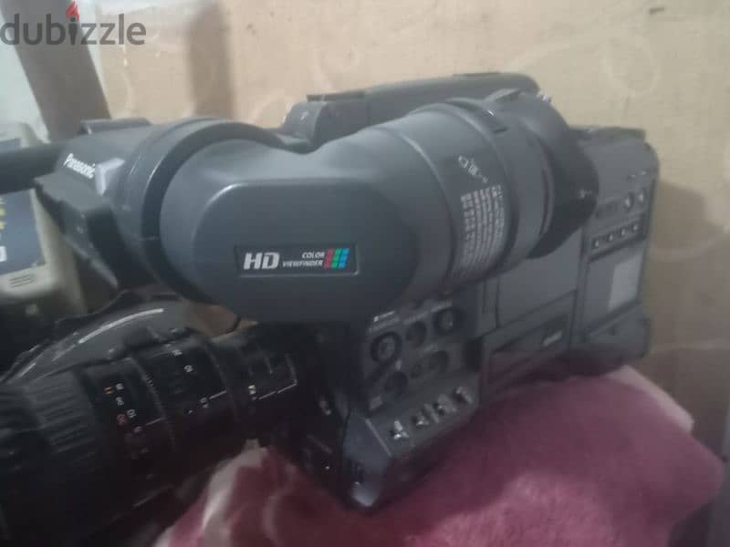 كاميرا باناسونيك full HD P 2 300 1