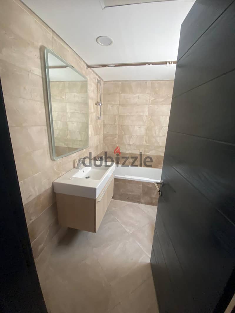 Apartment for rent at New Giza شقة للإيجار بكمبوند نيو جيزة فيو بحيرة 9