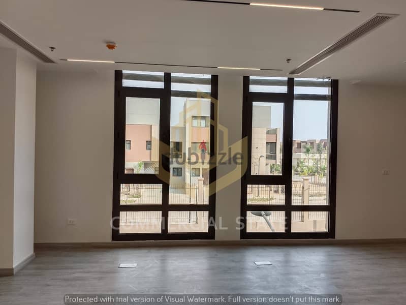 Finished Office 69m at District 5 for Rent-مكتب للايجار في ديستريكت5 1