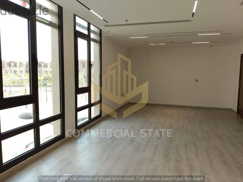 Finished Office 69m at District 5 for Rent-مكتب للايجار في ديستريكت5 2