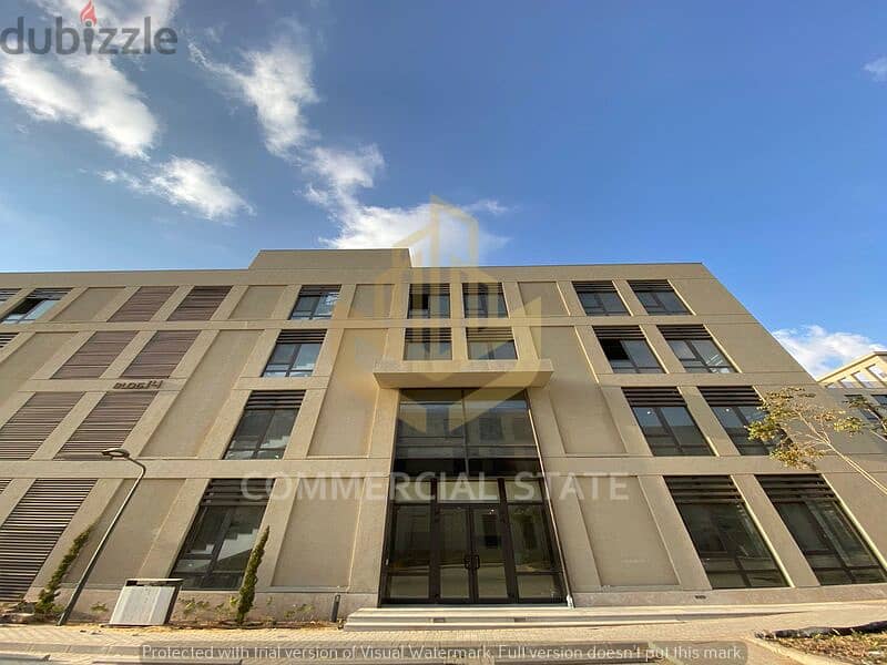 Finished Office 69m at District 5 for Rent-مكتب للايجار في ديستريكت5 9