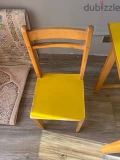 table with 2 chairs for kids room