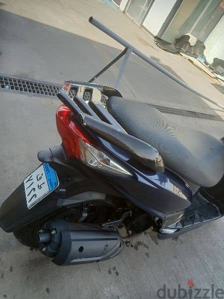 scooter sym  jet 4      2019  5000 كيلوا 1