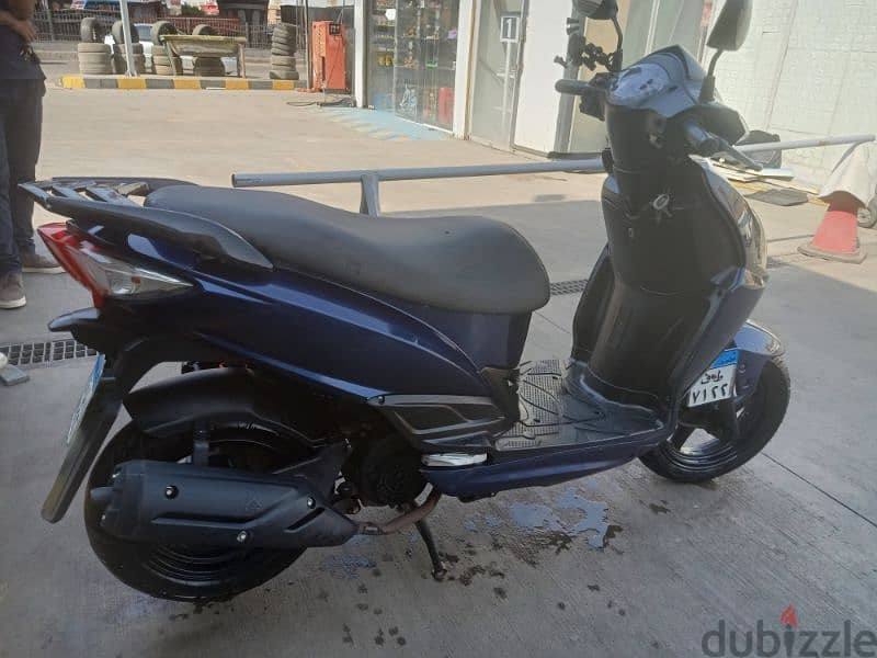 scooter sym  jet 4      2019  5000 كيلوا 9