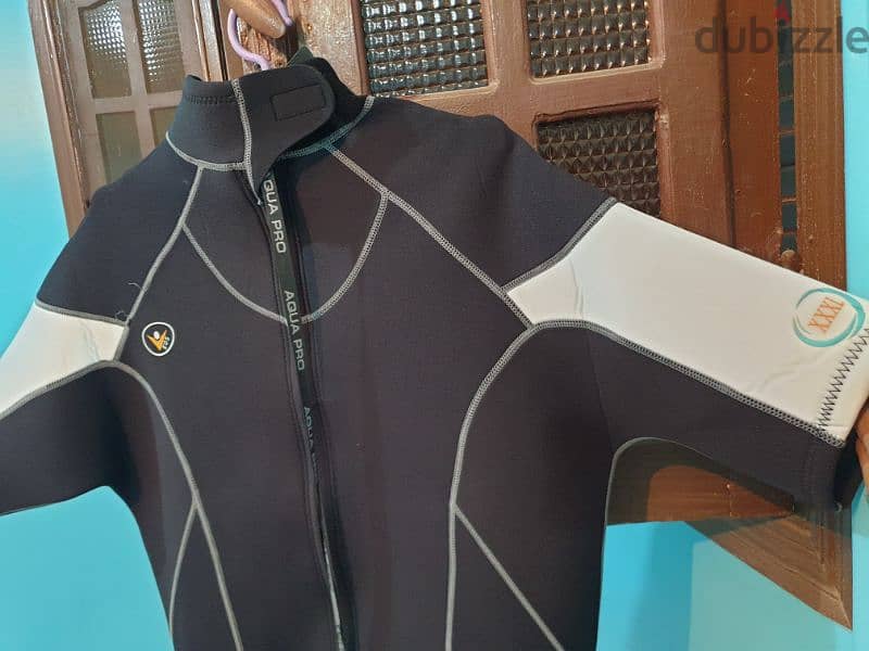 For sale new scuba diving suit     Aqua proللبيع بدلة غطس جديده ماركة 1