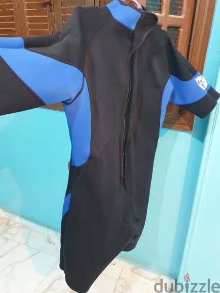 For sale used scuba diving suit   Actionللبيع بدلة غطس مستعمله  ماركة 4