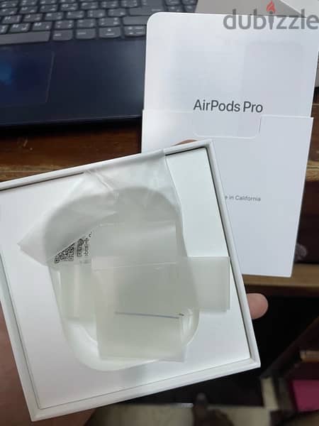 2023 AirPods Pro (2nd generation) with MagSafe Case (USB‑C) 3