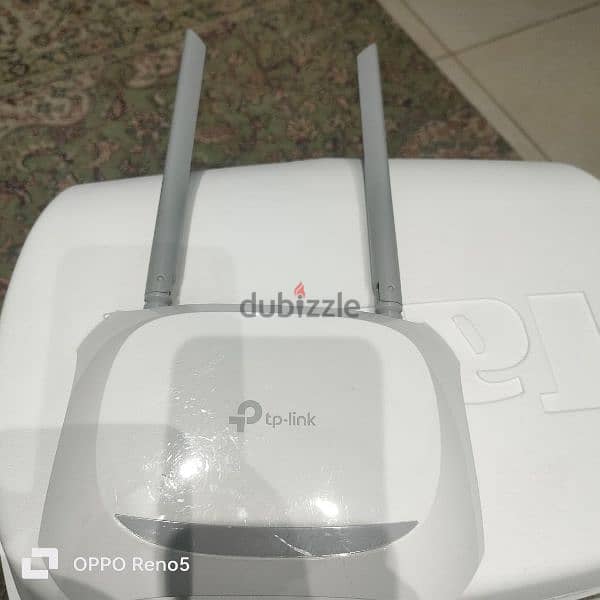 4 WI FI routers 2