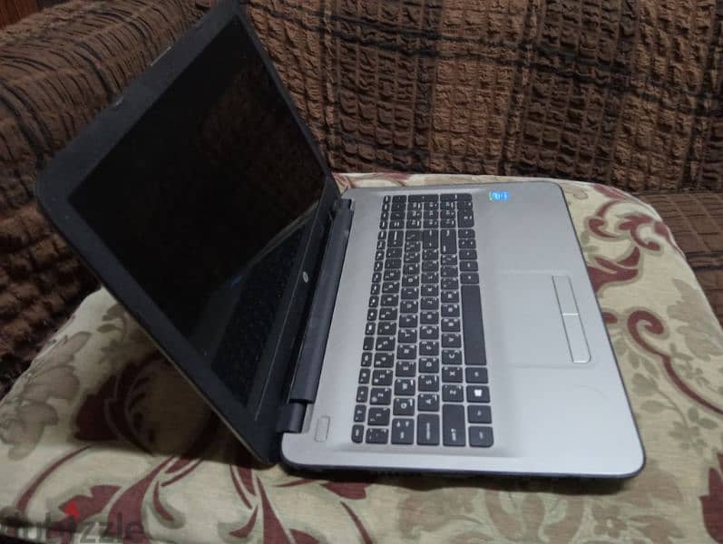 laptop HP notebook c125. بحاله الزيرو 5