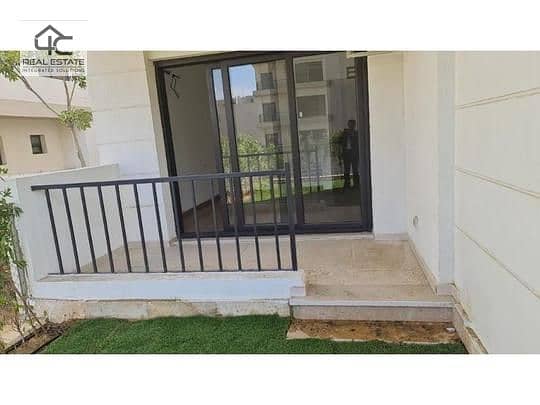 Finished apartment with view of landscape in installments, ground floor with garden, 170 m for sale in Fifth Settlement 4