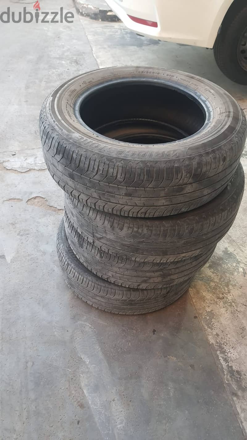 فرصة طقم اطارات ( كاوتش ) بريدجستون  Bridgestone مقاس195/65/15 5