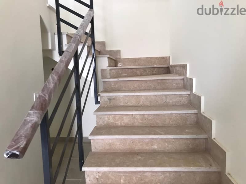 دوبلكس للبيع في بيراميدز هايتس - Duplex in PYRAMIDS HEIGHTS - Corner 3