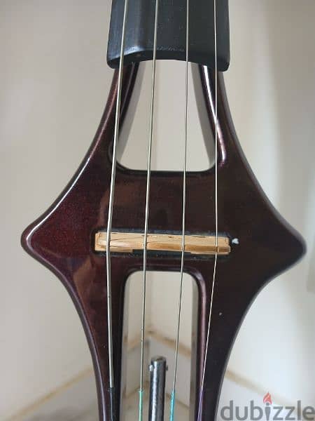 Electric cello 4/4 for sale  like new 6