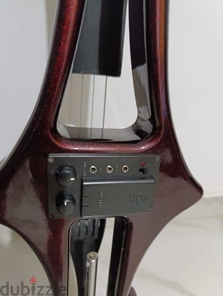 Electric cello 4/4 for sale  like new 18