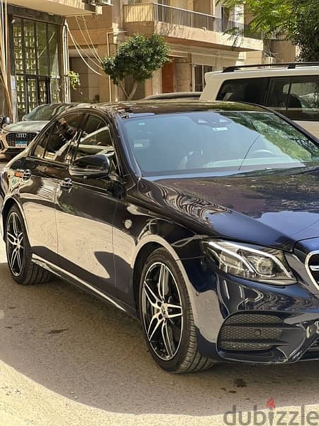 Mercedes E300 for rent 2022- مرسيدس للايجار بسائق و بدون 1