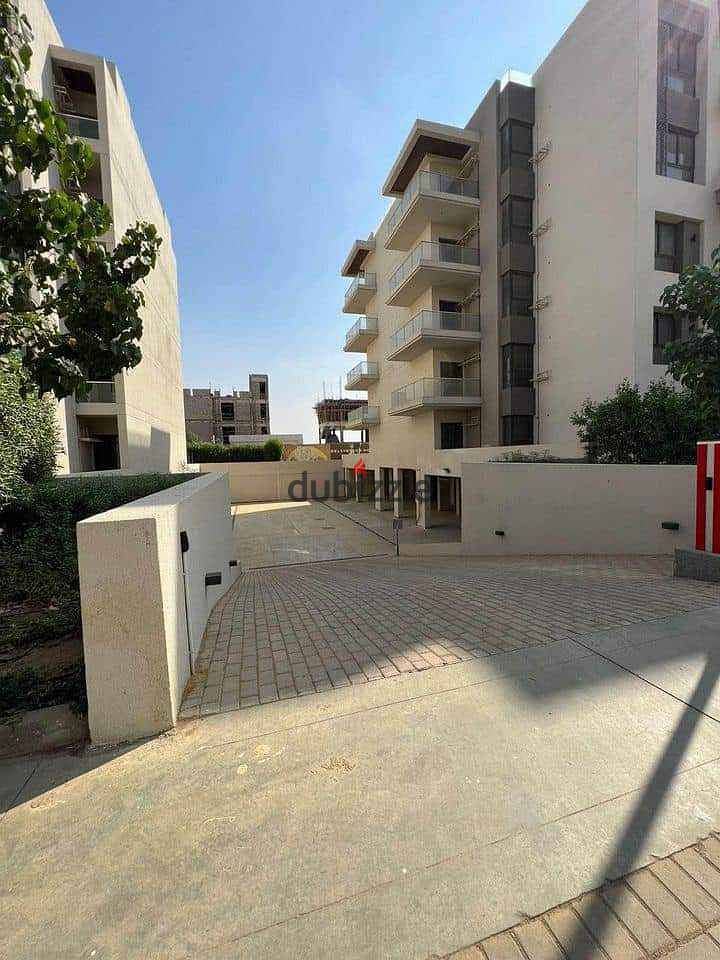 Apartment for sale, 170 sqm, ready to move in Creek Town New Cairo In front of Al-Rehab 5