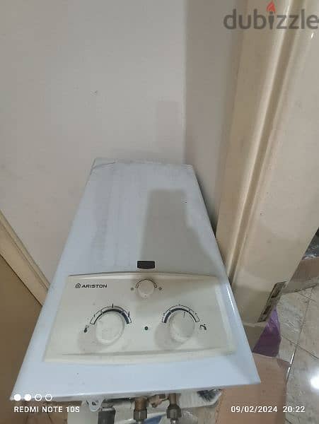 Ariston water heater 10 L 2