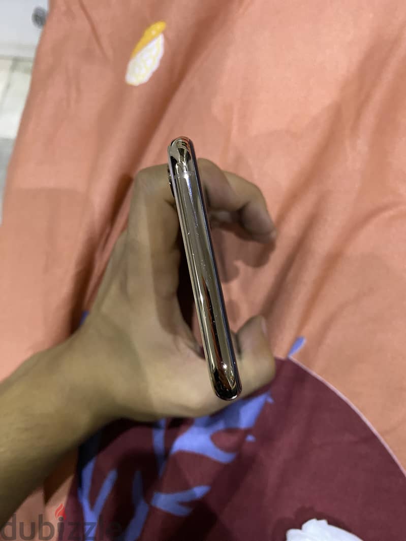 ايفون xs max 3