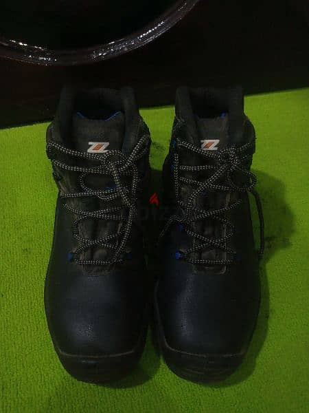 pezzol safety shoes 0