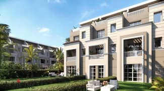 Townhouse 3 floors + roof + elevator ( 4 bedrooms - 3 Master bedrooms ) Open view Landscape and water features with 5% down payment