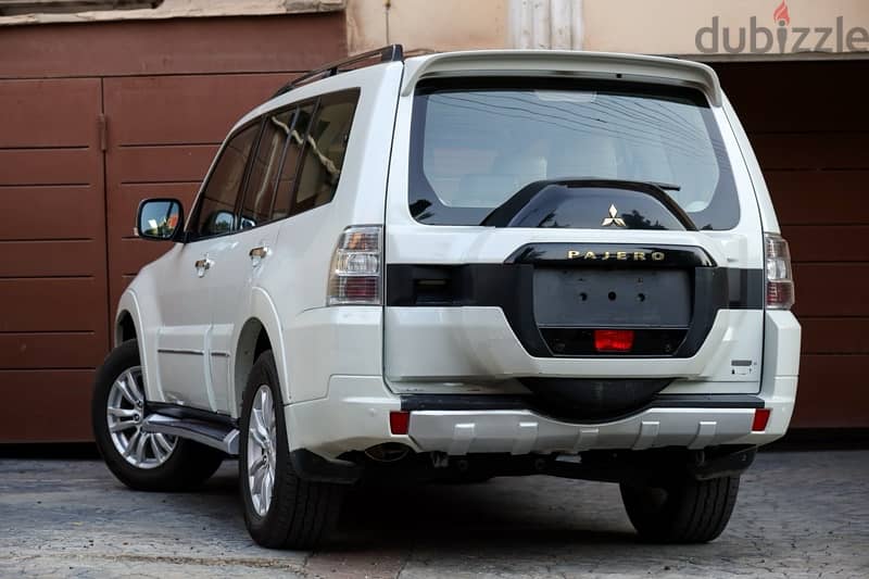 Mitsubishi Pajero 2020 100,000 km 1