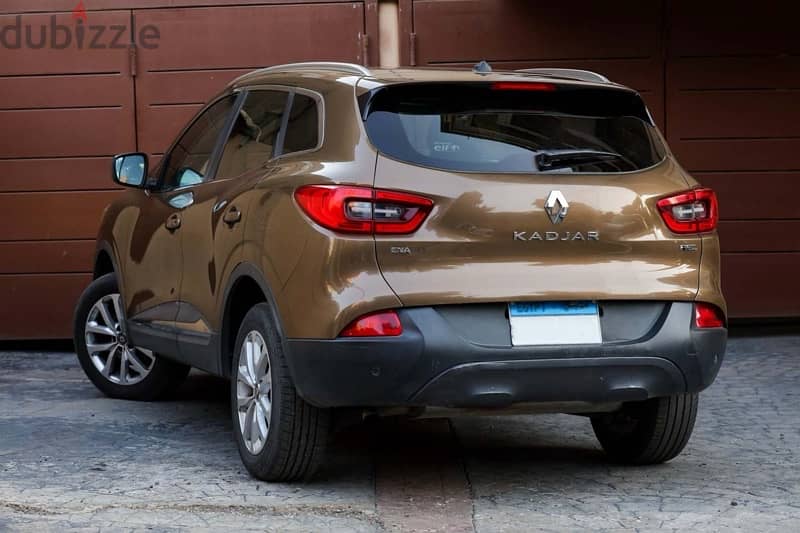 renault kadjar 2019 120,000 km 4