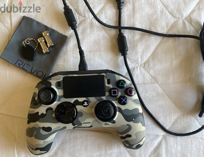 PlayStation 4 Slim 1 Tera with Nacon Controller 3