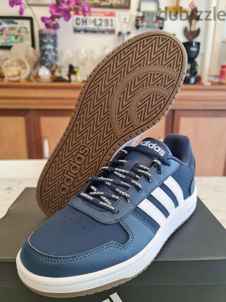 Adidas Original Size 44.5 وارد الإمارات بالكرتونه والفاتورة 1