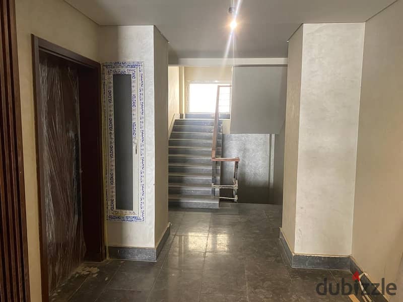 للبيع i villa بكمباوند mountain view i city October 240 sqm 2