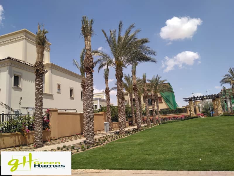 TownHouse fully finished with kitchen and AC's for sale with area 190m in Mivida 5