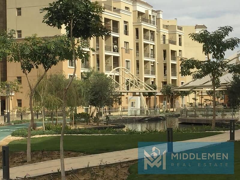 apartment corner 182m prime location view on villas , sarai mostakbal city 9