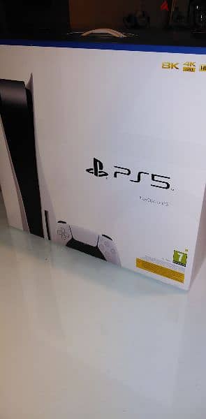 PS5 Disc edition in mint condition used for 2 months 3