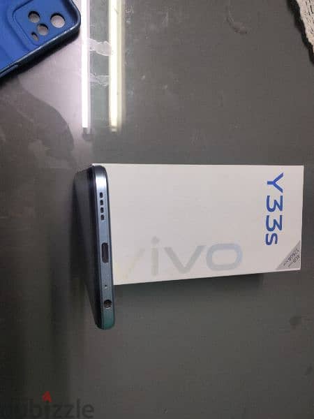 vivo Y33 4