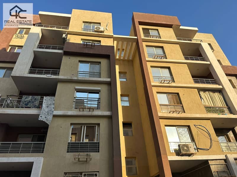 Apartment for sale 130 m fully finished 3 bedrooms prime location in Dar Misr Al-Qronfol 3