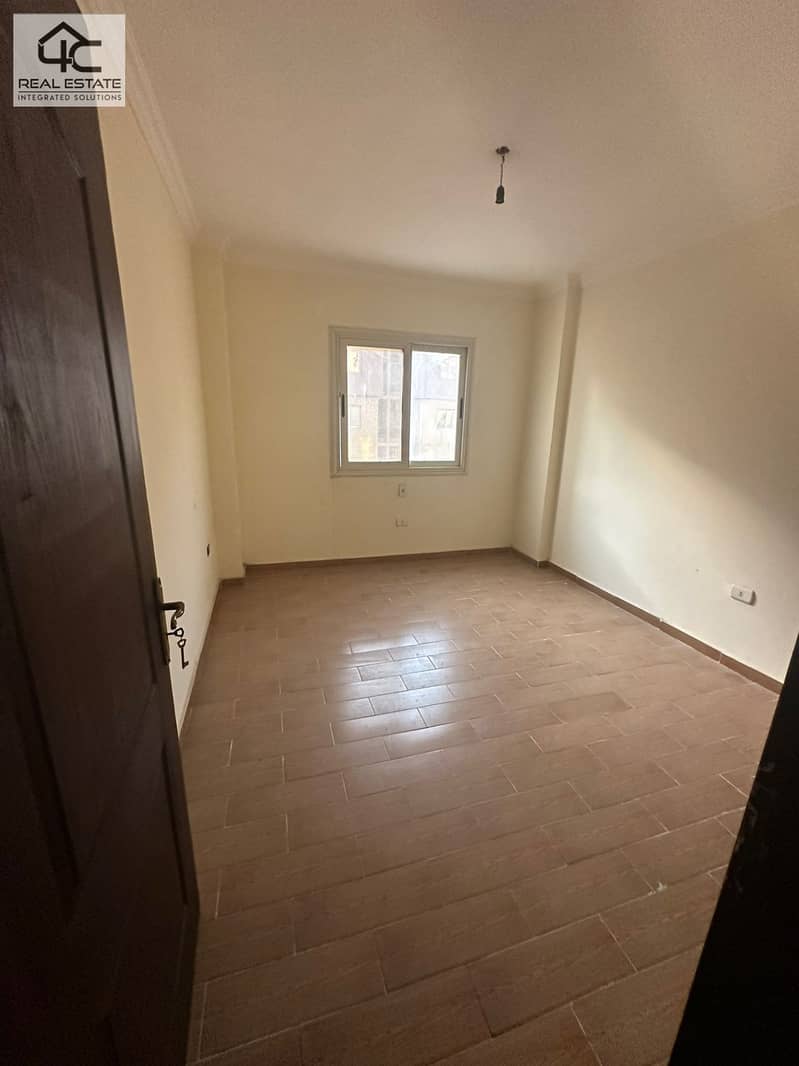 Apartment for sale 130 m fully finished 3 bedrooms prime location in Dar Misr Al-Qronfol 10