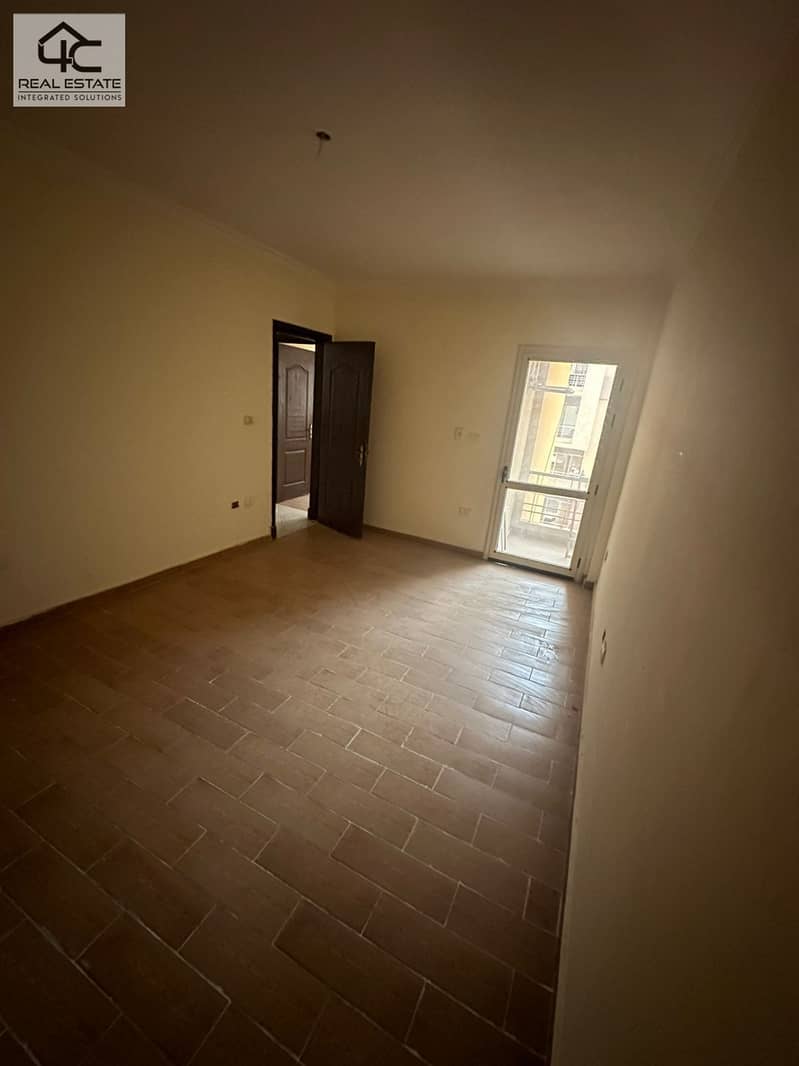 Apartment for sale 130 m fully finished 3 bedrooms prime location in Dar Misr Al-Qronfol 12