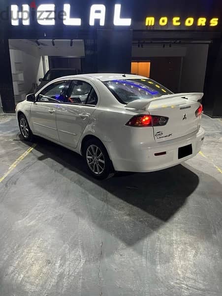 Mitsubishi Lancer 2016 9