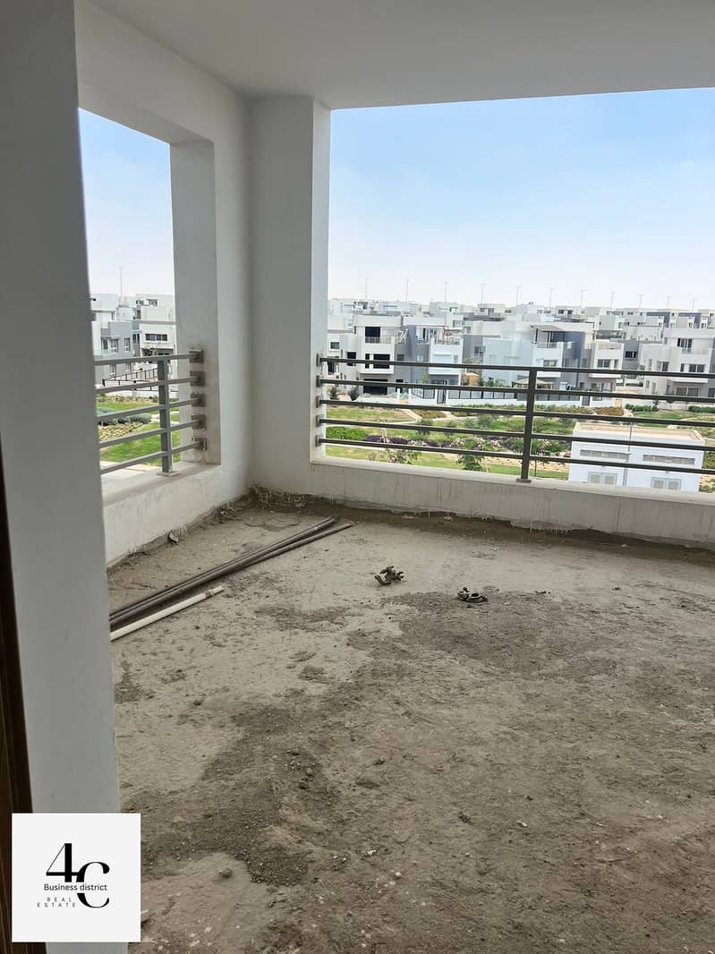 For sale apartment 171m view landscape and club at lowest down payment available and installments in compound hyde park 11