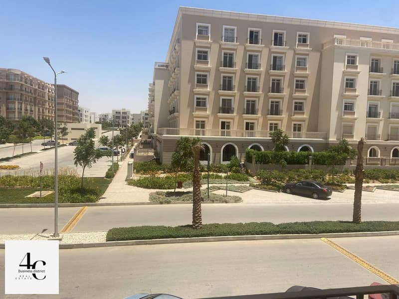 Apartment 159m garden 48m for sale in compound hyde park with possability of installments north direction in best location 5