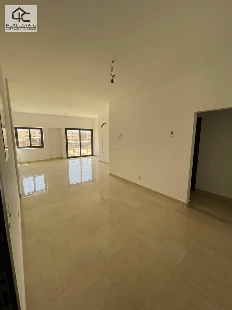 ready to move a finished apartment with kitchen and air conditioners, 207 m, in installments, in Al-Maraseem 11