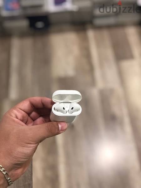 AirPods 2 1