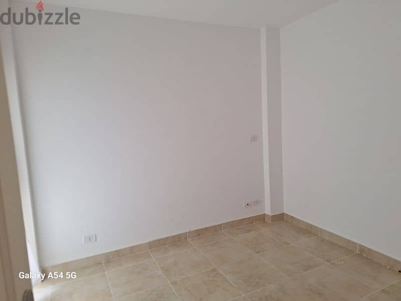 شقه للبيع 75 في مدينتى ارضى بحديقة-Apartments75 for sale in Madinaty 6