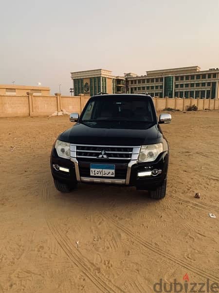 Mitsubishi Pajero 2015 1