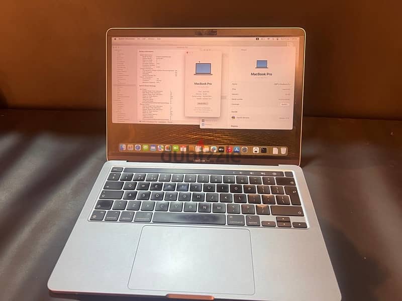 MacBook Pro M2 2022 4