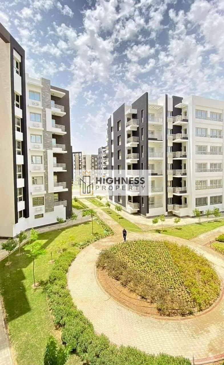 Apartment for sale at a special price, 152 m, immediate delivery, fully finished, green spaces and lakes in Al Maqsed Compound, next to Sarai and Madi 12