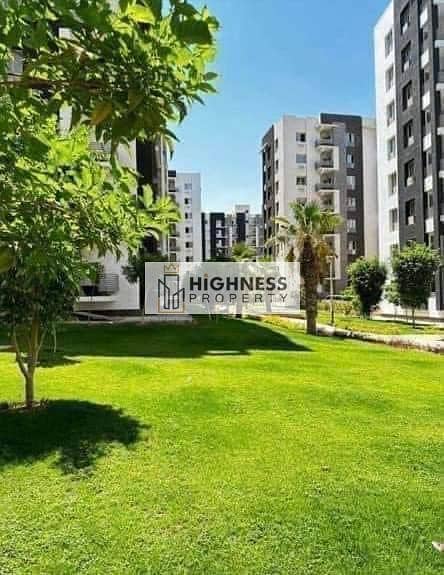 Apartment for sale at a special price, 152 m, immediate delivery, fully finished, green spaces and lakes in Al Maqsed Compound, next to Sarai and Madi 13