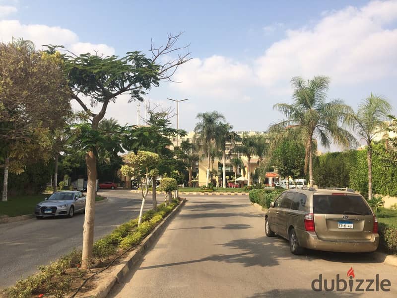 Apartment in Hadayek El Mohandesin Compound, Sheikh Zayed, 105 m and roof 35 m 3