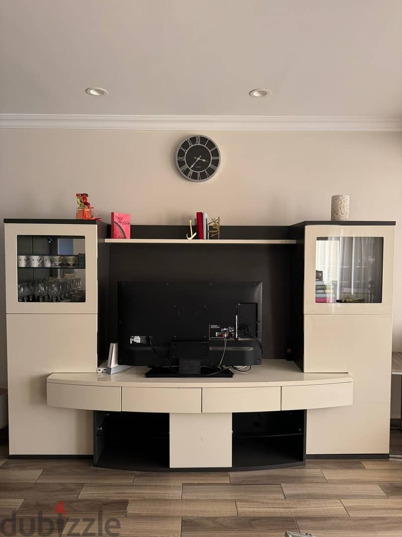 Home centre TV Cabinet & Entertainment Unit 2