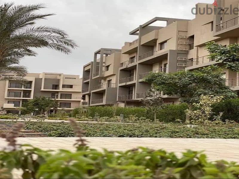 شقه متشطبه بالتكيفات بفيو لاند سكيب للبيع  في فيفث سكوير Fifth Square 5